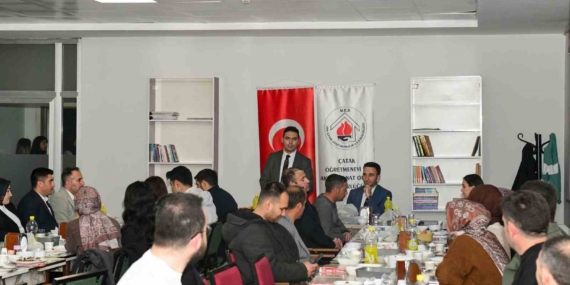 Eğitim camiası iftar yemeğinde buluştu