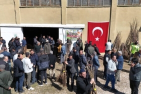 erciste-meyve-fidani-dagitildi-1OXIazvG.jpg