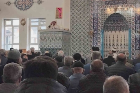 erciste-vatandaslar-bayram-namazi-icin-camileri-doldurdu-1MRdMHUs.jpg