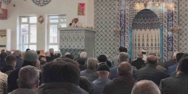 erciste-vatandaslar-bayram-namazi-icin-camileri-doldurdu-1MRdMHUs.jpg