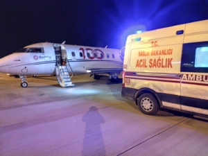 kalp-hastasi-cocuklar-icin-ucak-ambulans-havalandi-gu4kQ9Wg.jpg