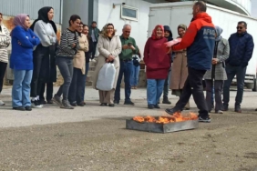 tusba-saglik-mudurlugu-calisanlarina-afet-egitimi-B5F9cA6u.jpg