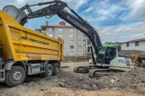 van-buyuksehir-belediyesi-kacak-hafriyat-dokumune-goz-actirmiyor-NY46LdlZ.jpg