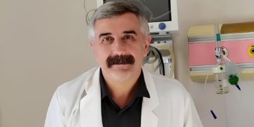 vanda-taziyeden-donen-doktor-trafik-kazasinda-yaralandi-yWUjSmRv.jpg