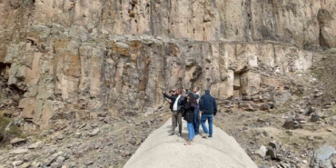 yasar-kemal-selalesi-yeniden-akmaya-basladi-iBBJEi1G.jpg