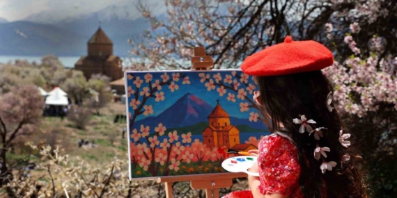 Akdamar Adası Badem Çiçeği Foto Safarisi sonuçlandı