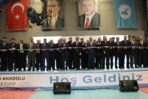 bakan-kacir-insansiz-hava-araci-uretiminde-dunyada-lider-pozisyona-eristik-KgMwW5uN.jpg