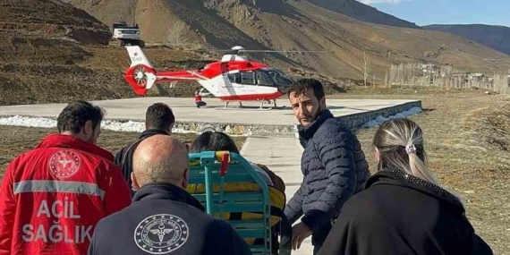 Helikopter ambulans 35 haftalık gebe hasta için havalandı