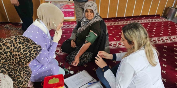 Sağlık ekiplerinden bulaşıcı hastalıklardan korunma eğitimi