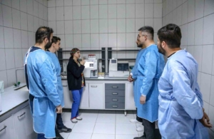 universite-ogrencileri-hayvan-bakim-evinde-uygulamali-egitim-aliyor-8xY6Dhyn.jpg
