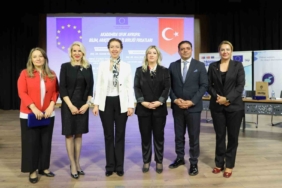 van-ab-bilgi-merkezi-yyude-ab-desteklerini-anlatti-yGgDdJfu.jpg