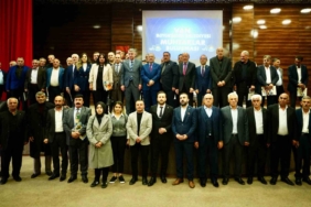 van-buyuksehir-belediyesi-genel-sekreteri-akhan-mahalle-muhtarlariyla-bulustu-uR93sXxi.jpg