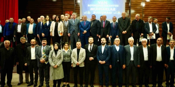 Van Büyükşehir Belediyesi Genel Sekreteri Akhan, mahalle muhtarlarıyla buluştu