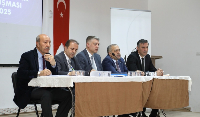 van-buyuksehir-belediyesinin-muhtarlar-toplantisi-devam-ediyor-8dWcaGrR.jpg