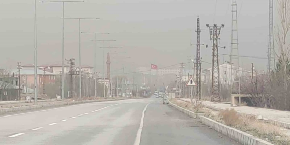 Van, toz bulutuyla kaplandı