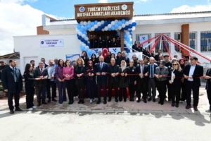 van-yyude-mutfak-sanatlari-akademisi-acildi-xBd6MX5c.jpg