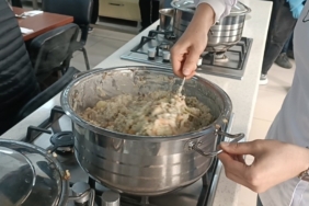 vanin-geleneksel-yemegi-keledos-avrupaya-tanitilacak-6SEbZs4E.jpg