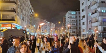 vanin-kurtulus-yil-donumunde-fener-alayi-duzenlendi-rQryi4dA.jpg