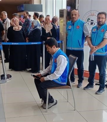 haci-adaylari-kutsal-topraklara-ugurlandi-Mg8R62mb.jpg