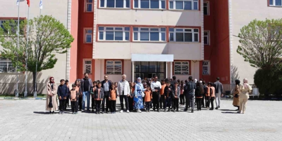 İlk ve ortaokul öğrencilerinden meslek yüksekokuluna ziyaret
