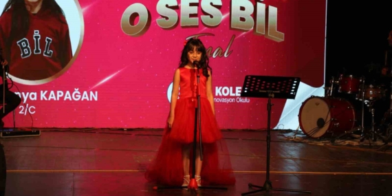 minik-ogrenciler-performanslari-ile-mest-etti-LfRQF1mx.jpg