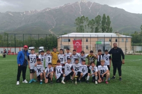 ozalp-genclikspor-u12-futbol-takimi-sampiyon-oldu-dbZH6TLT.jpg