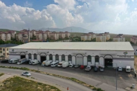vali-balci-kapali-semt-pazari-esnafini-ziyaret-etti-xWtfpMMW.jpg