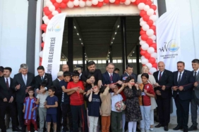 van-buyuksehir-belediyesi-kalecik-kapali-semt-pazari-hizmete-acildi-jSruJWJV.jpg