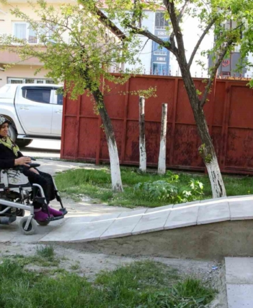 van-buyuksehir-belediyesinden-engelli-vatandasin-hayatina-sevgi-dolu-dokunus-awLTUfCP.jpg