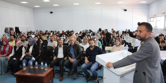 Van Büyükşehir Belediyesinden öğrencilere ‘meslek tanıtım’ semineri