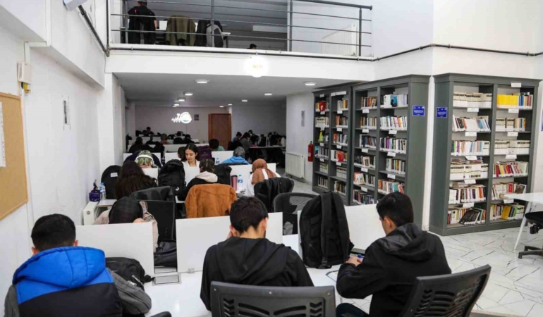 van-buyuksehir-belediyesinin-etut-merkezleri-ogrencilerin-hizmetinde-kfXnnkvv.jpg