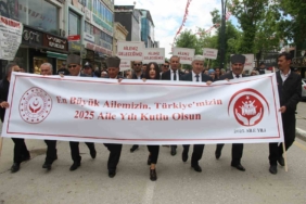 vanda-aile-yili-yuruyusu-yapildi-lMu6HxhA.jpg