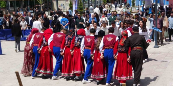 Van’da “Gençlik Spor Festivalleri” başladı