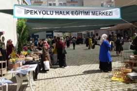 vanda-yilsonu-sergisi-Sh1jqzAw.jpg