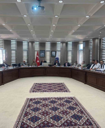 2025-yks-sinav-koordinasyon-kurulu-toplantisi-yapildi-LaMd5rzt.jpg