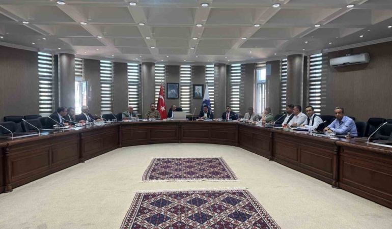 2025-yks-sinav-koordinasyon-kurulu-toplantisi-yapildi-LaMd5rzt.jpg
