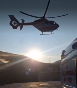 79-yasindaki-hasta-icin-helikopter-ambulans-havalandi-6u8qwXlj.jpg