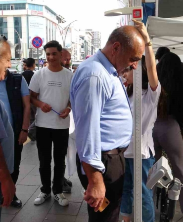 ipekyolu-saglik-mudurlugunden-sigara-ve-obezite-ile-mucadele-standi-42DZEBzM.jpg