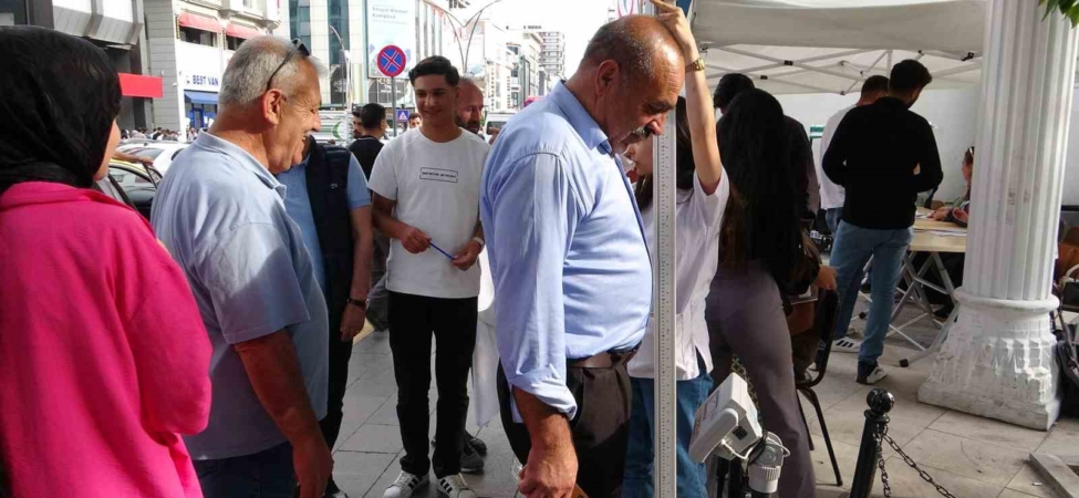 ipekyolu-saglik-mudurlugunden-sigara-ve-obezite-ile-mucadele-standi-42DZEBzM.jpg