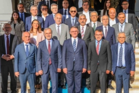 osbuk-baskani-kutukcu-vani-buyutmek-turkiyeyi-kalkindirmaktir-RabN5fMr.jpg