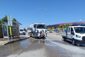 van-buyuksehir-belediyesinden-bayram-temizligi-calismasi-XfPsV8Tz.jpg