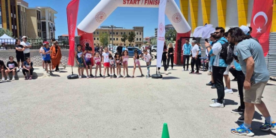 Van’da duatlon bölge yarışmaları yapıldı