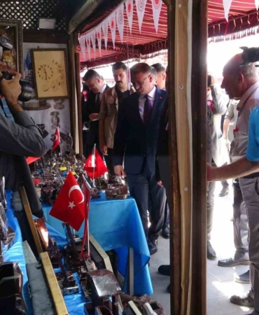 vanda-isyurtlari-urun-ve-el-sanatlari-fuari-kapilarini-acti-nwEqTjPi.jpg