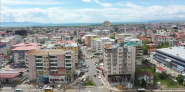 van-buyuksehir-belediyesi-terzioglu-caddesini-yeniliyor-Kl8hIVqw.jpg