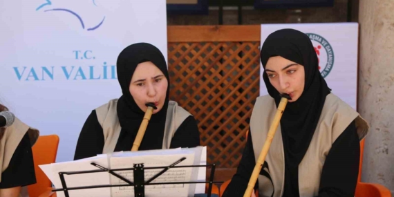 van-buyuksehir-belediyesinin-ney-konseri-begeni-topladi-P3D9svKj.jpg