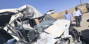 vanda-minibus-ile-kamyon-carpisti-1-yarali-w5AtvRzB.jpg