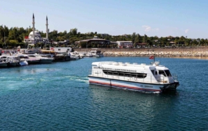 akdamar-adasina-seferler-yeniden-basliyor-HNdfPSPh.jpg