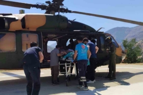 askeri-helikopter-hamile-kadin-icin-havalandi-TL9CcWrW.jpg