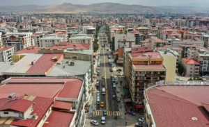 eski-cezaevi-caddesi-yeni-gorunumuyle-trafige-acildi-AhOeedUz.jpg