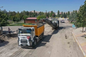 van-buyuksehir-belediyesi-suvaroglu-caddesinde-calismalara-basladi-UkHnA2N7.jpg
